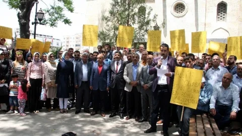 Kilis'te Mursi'ye İdam Protestosu