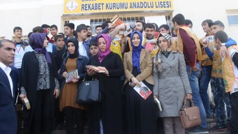 Bingöl'de Bahar Şenlikleri Coşkuyla Kutlandı