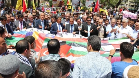 Kahramanmaraş'ta Mursi İçin Destek Eylemi