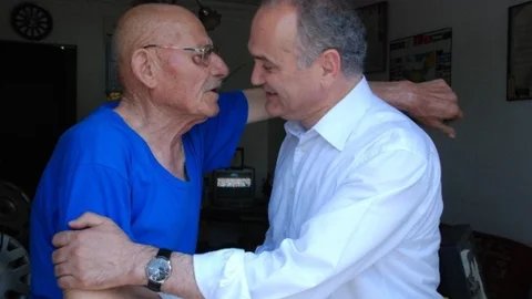 AK Parti Düzce'de Esnaf Ziyareti Yapıyor