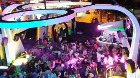 Bodrum'da Ozan Doğulu ile Eğlence Dolu Gece