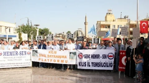 Kilis'te Mursi'ye Destek Gösterisi
