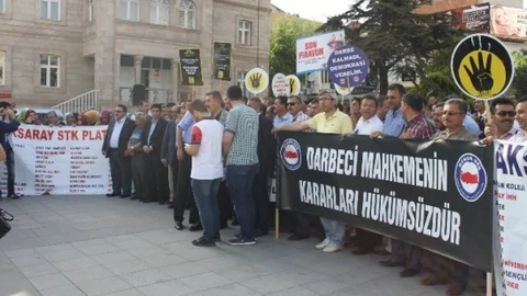 Aksaray'da Mursi'ye Destek Gösterisi