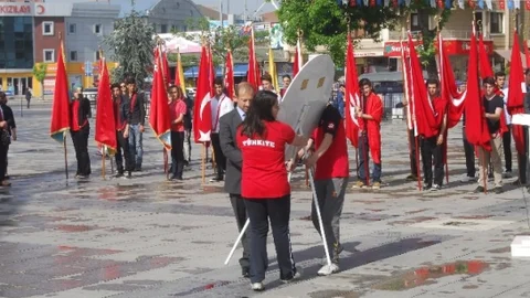 Düzce'de 19 Mayıs Bayramı Coşkusu