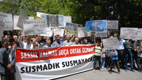 Elbistan'da Mursi İçin İdam Protestosu