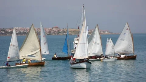 Ayvalık Dingi Festivali Coşkuyla Başladı