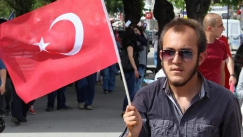 Kırşehir'de Bayrağa Saygı Yürüyüşleri Düzenlendi