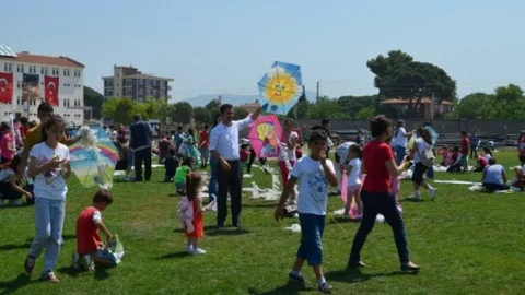 Gömeç'te Uçurtma Şenliği Düzenlendi