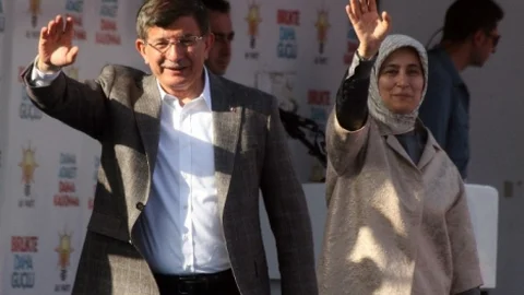 Başbakan Davutoğlu Düzce'de Açıklamalarda Bulundu