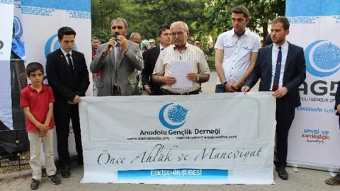 Eskişehir AGD Üyeleri Mursi İçin Toplandı