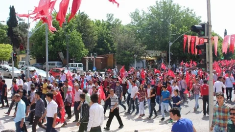 Gaziantep'te Gençlik Yürüyüşü Düzenlendi