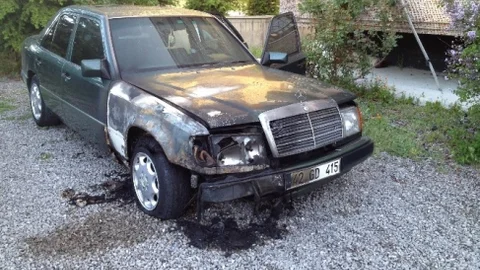 Konya Kulu'da Otomobil Kundaklandı