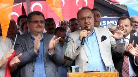AK Parti'nin Seçim Bürosu Açıldı