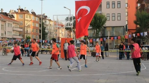 Karaman'da Sokak Basketbolu Turnuvası Başladı