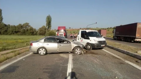 Beyşehir'de Trafik Kazası: 3 Yaralı