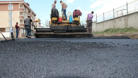 Kars’ta Asfalt Çalışmaları Hızla İlerliyor