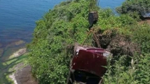 Ordu'da Uçuruma Düşen Araçta İki Yaralı