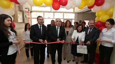 TÜBİTAK 4006 Bilim Fuarı Eskişehir'de Açıldı