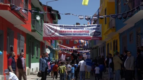 Erzurum'da Sokakların Renklenmesi Projesi