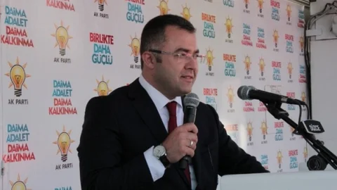 Düzce'de Mitinge Yoğun İlgi