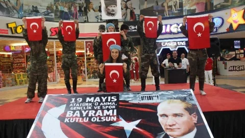 19 Mayıs Coşkusu HighWay'de Yaşandı