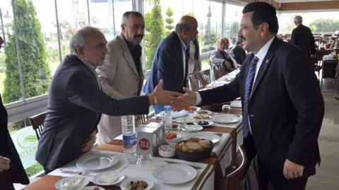 Trabzon'da Başkanlar Muhtarlarla Buluştu