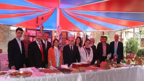 Engelli Öğrenciler İçin Kermes Düzenlendi