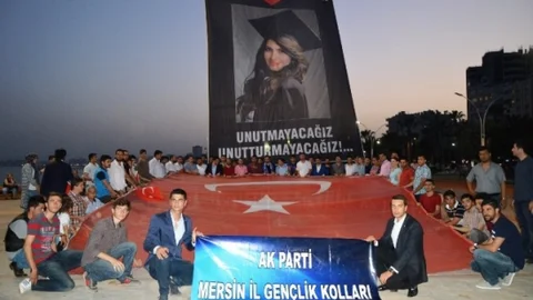 Mersin'de Gençlik Yürüyüşü Düzenlendi