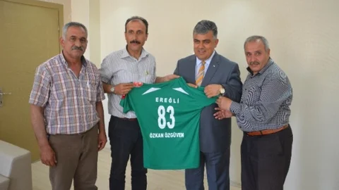 İşitme Engellilerden Başkan Özgüven'e Ziyaret