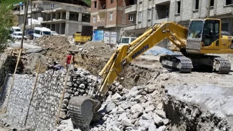 Hakkari'de Yol Yapım Çalışmaları