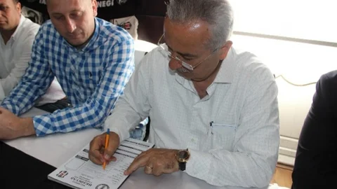 Zeki Çakan Beşiktaş Taraftarları Derneği'ni Ziyaret Etti