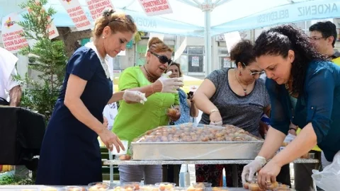 Mersin'de Sağlık Çalışanları Grevde