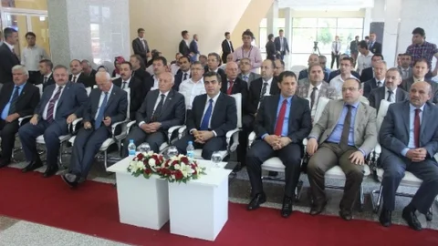 Kayseri'de İstihdam Fuarı Açıldı