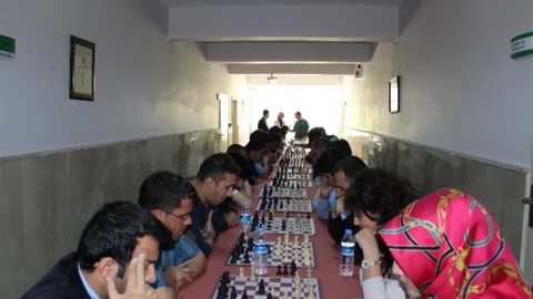 Muş'ta Ödüllü Satranç Turnuvası