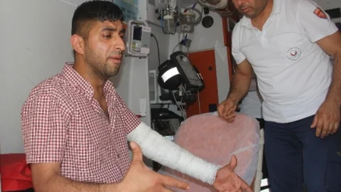 Adana'da Bıçakla Kendine Zarar Verdi