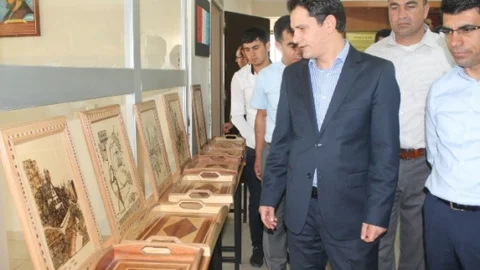 İdil'de Yıl Sonu Sergisi Düzenlendi