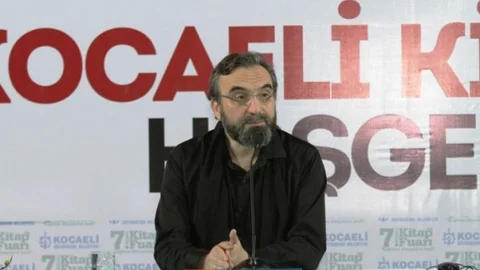 Senai Demirci'den Namaz Açıklaması