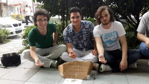 İzmit'te Lise Öğrencilerinden Dikkat Çeken Protesto