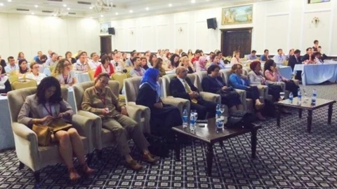 Kadına Yönelik Şiddet Eğitimi Antalya'da Sürüyor