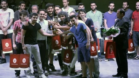 İzmir'de Paintball Şampiyonu İzmir Üniversitesi Oldu