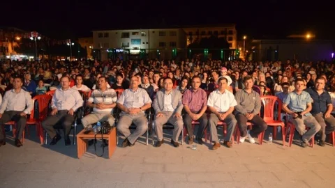 Kula'da Öğrenci Müzik Şöleni Düzenlendi