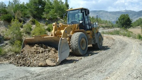 Manavgat Yolları Asfaltlama Öncesi Bakımda
