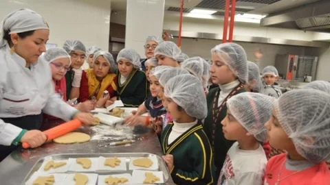 Gaziantep'te Minikler Mutfakta Eğleniyor