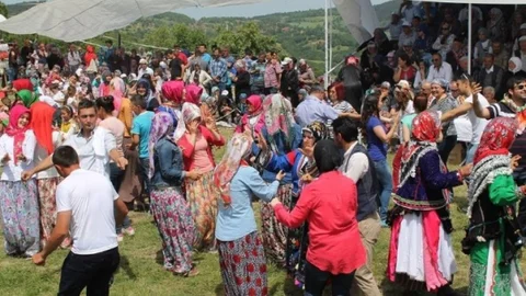 Kepsut'ta Yörük Şöleni Yoğun İlgi Gördü