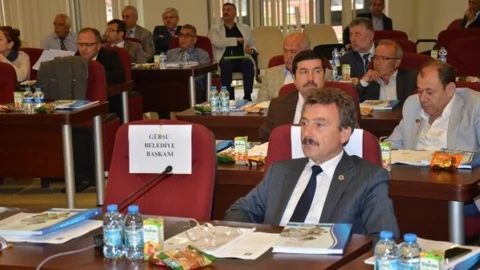 Bursa'da Belediye Başkanına Saldırı Kınandı