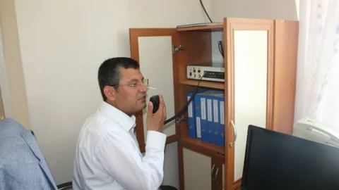 CHP'li Özgür Özel Selendi'de Seslendi