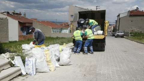 Odunpazarı'nda Moloz Temizliği Yapıldı