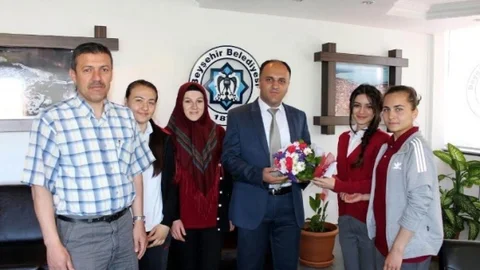 Beyşehir'de Öğrencilerden Başkan'a Ziyaret