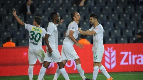 Bursaspor, Fenerbahçe'yi Geçti