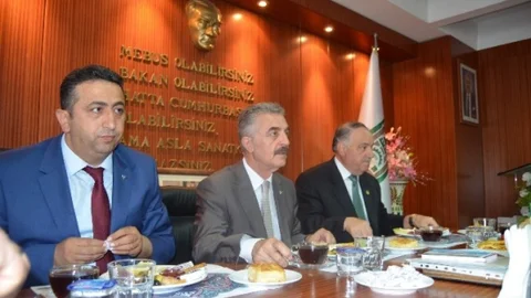 Bursa'da MHP'liler Esnafı Ziyaret Etti